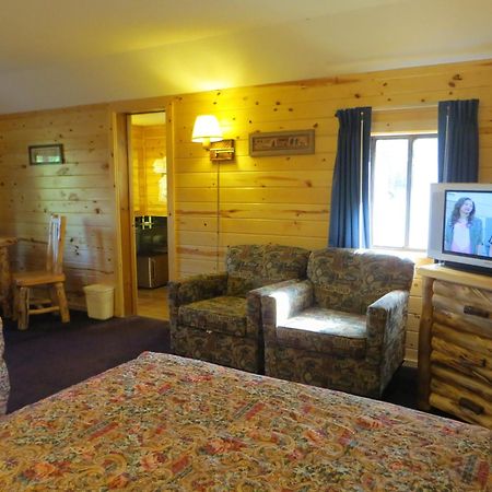 Econo Lodge Bayview Mackinaw City Exterior foto